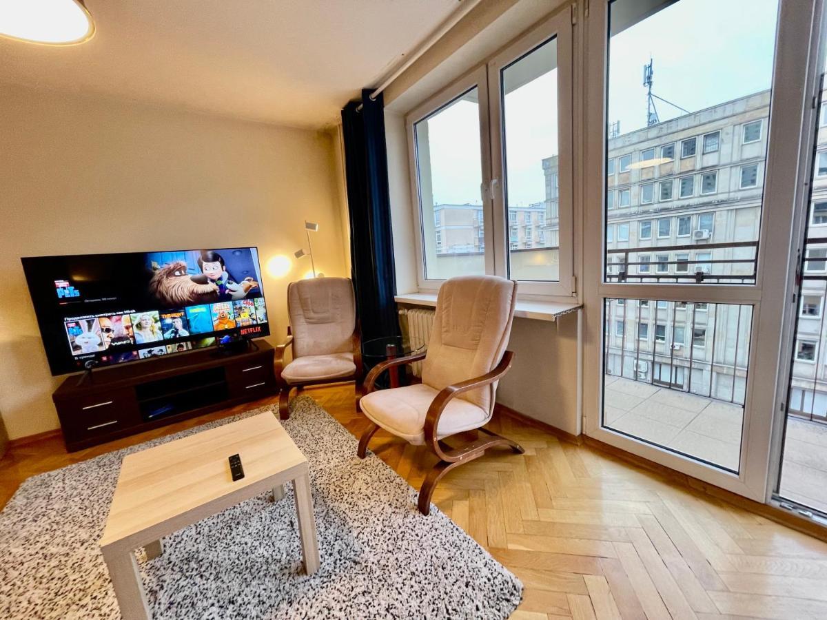 Raven Metro Fast Wifi 70'Tv Netflix Hbomax Appletv Apartment Варшава Екстериор снимка